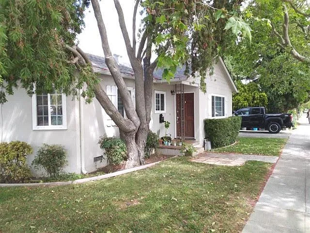 Friendly Acres duplex near Meta, Stanford & fun